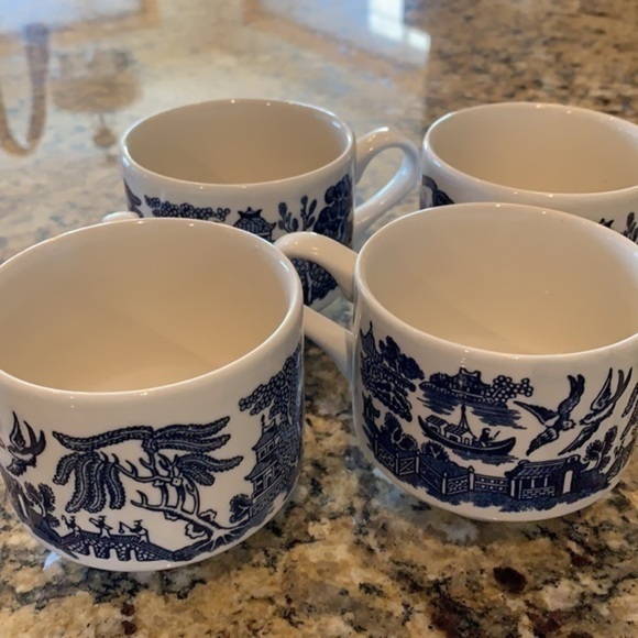 Vintage Churchill Blue Willow Ware set of 4 Tea Cups - Picture 14 of 14
